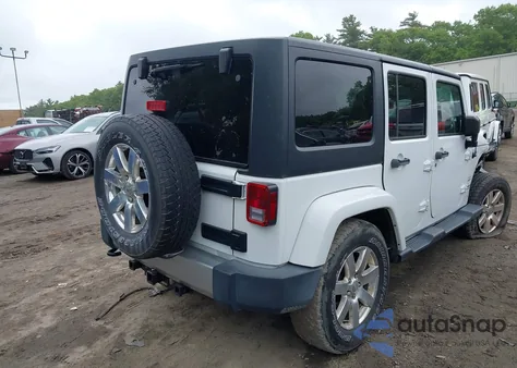 2017 Jeep Wrangler Unlimited Sahara 4X4 z USA, uszkodzony, nr VIN 1C4HJWEG8HL667661